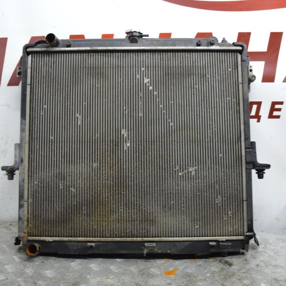 Радіатор основний 2.5 DCI Nissan Navara 2005-2010 під МКПП Радіатор Ніссан Навара | Зображення 1