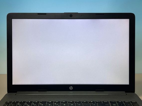 Ультрабук HP 250 G7 / 15.6" (1920x1080) TN / Intel Core i3-7020U (2 (4) ядра по 2.3 GHz) / 8 GB DDR4 / 256 GB SSD / nVidia GeForce MX110, 2 GB GDDR5, 64-bit / WebCam б/у | Зображення 7