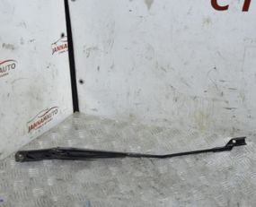 Щіткотримач передній правий Seat Ibiza IV 2008-2017 Двірник правий Сеат Ібіза 4 6J1955410