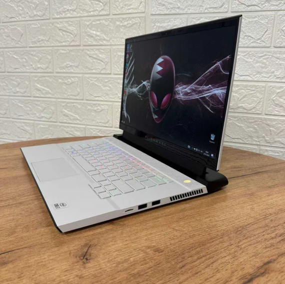 Ноутбук Dell Alienware m15 R4 144Hz i7 10870H 32Gb SSD 512Gb RTX 3070 Б/В | Зображення 1