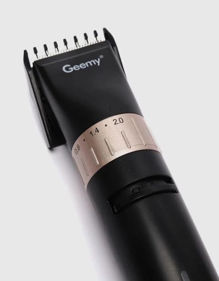 Профессиональная аккумуляторная беспроводная машинка Geemy GM-6042 3 W для стрижки волос | Зображення 1