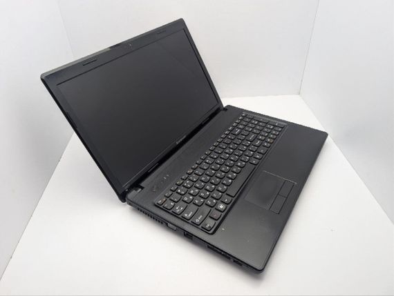 Ноутбук Lenovo IdeaPad G575 / 15.6" (1366x768) TN / AMD E-450 (2 ядра по 1.66 GHz) / 8 GB DDR3 / 320 GB HDD / AMD Radeon HD 6370M, 1 GB GDDR3, 64-bit / WebCam / DVD-ROM / АКБ не тримає б/в | Зображення 5