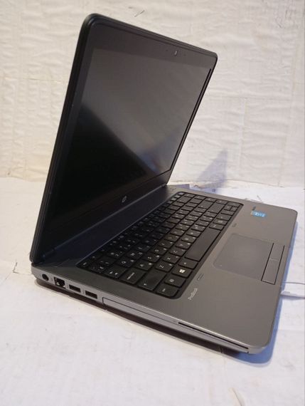 Ноутбук Б-класс HP ProBook 640 G1 / 14" (1600x900) TN / Intel Core i5-4300M (2 (4) ядра по 2.6 - 3.3 GHz) / 8 GB DDR3 / 500 GB HDD / Intel HD Graphic 4600 / WebCam б/у | Зображення 3