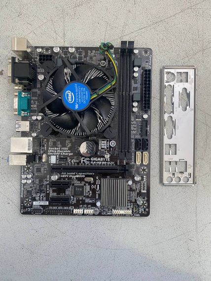 Комплект: материнская плата Gigabyte GA-H81M-D2V / Intel Core i5-4570 (4 ядра по 3.2 - 3.6 GHz) / Intel HD Graphics 4600 / Socket LGA1150 / Кулер BOX б/у | Зображення 1