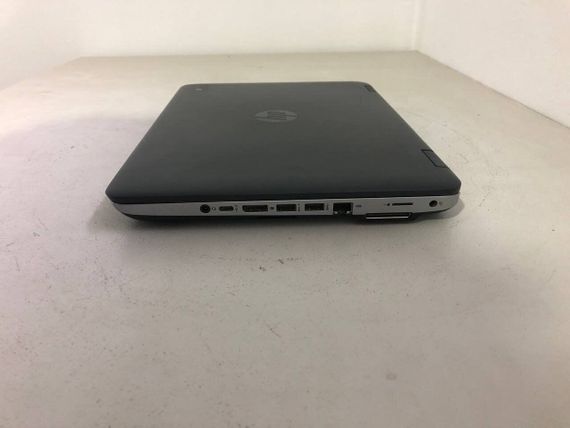 Ноутбук Б-клас HP ProBook 640 G2 / 14" (1920x1080) TN / Intel Core i3-6100U (2 (4) ядра по 2.3 GHz) / 8 GB DDR4 / 128 GB SSD / Intel HD Graphics 520 / WebCam / DisplayPort б/в | Зображення 3