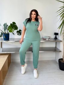 Женский спортивный костюм с лампасами штаны и футболка KF045 цвет оливковый, размер 56/60