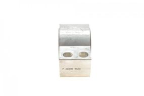 Сайлентблок важеля переднього знизу ззаду Opel Insignia A 08-17 36595