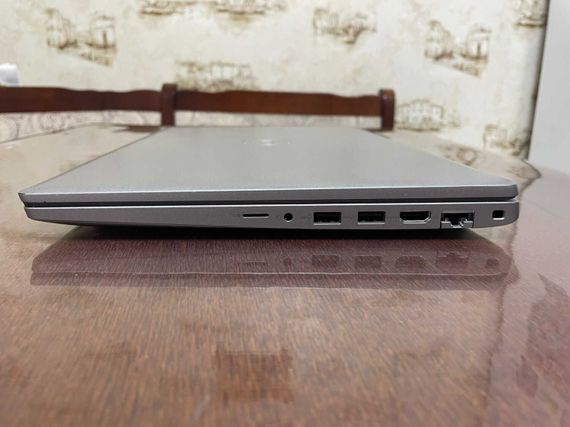 Ультрабук Dell Latitude 5540 / 15.6" (1920x1080) IPS / Intel Core i5-1350P (12 (16) ядер по 3.5 - 4.7 GHz) / 16 GB DDR4 / 256 GB SSD / Intel Iris Xe Graphics / WebCam б/у | Зображення 5