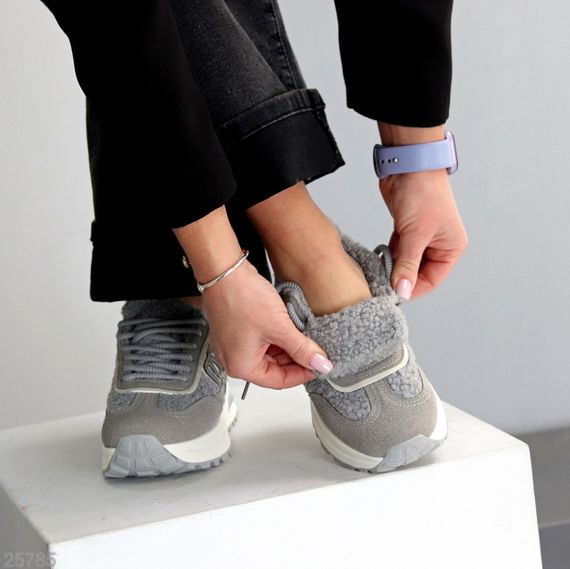 Теплые замшевые серые кроссовки с мехом Тедди доступная цена | Зображення 4