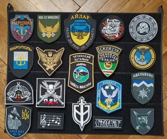 Стенд для шевронів 80*120см (чорний)