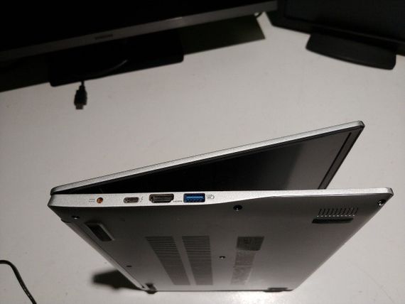 Ультрабук Б-класс Acer Swift 3 / 14" (1920x1080) IPS / Intel Core i7-1165G7 (4 (8) ядра по 2.8 - 4.7 GHz) / 8 GB DDR4 / 120GB SSD / Intel Iris Xe Graphics / WebCam б/у | Зображення 6