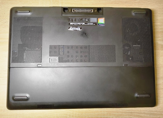 Ноутбук Dell 7520 15.6 Full HD + Core i7 + Quadro M2200 + SSD 256 | Зображення 5