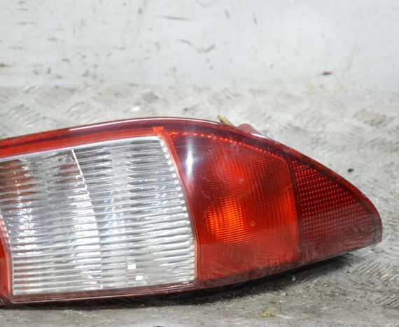 Ліхтар задній правий Ford Mondeo III Mk3 універсал Форд Мондео 3 1S7113404C 1S71-13404-C | Зображення 2