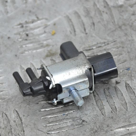 Клапан електромагнітний Ford Focus II Mondeo IV 2004-2015 Вакуумний клапан Форд Фокус 2 Мондео 4 BS7E9A500AA | Зображення 1