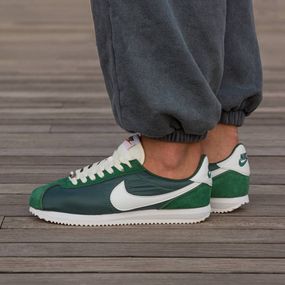 Кросівки весна-літо Nike Air Max колір зелений