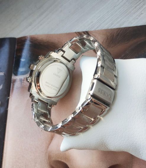 Женские наручные часы Guess silver со стразами | Зображення 4