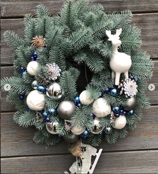 Венок новогодний рождественский Premium из литой хвои d-45 см голубой | Зображення 1