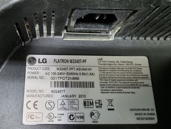 Монитор Б-класс LG Flatron W2243T-PF / 22" (1920x1080) TN / 1x DVI, 1x VGA / Кабели в комплекте б/у | Зображення 5