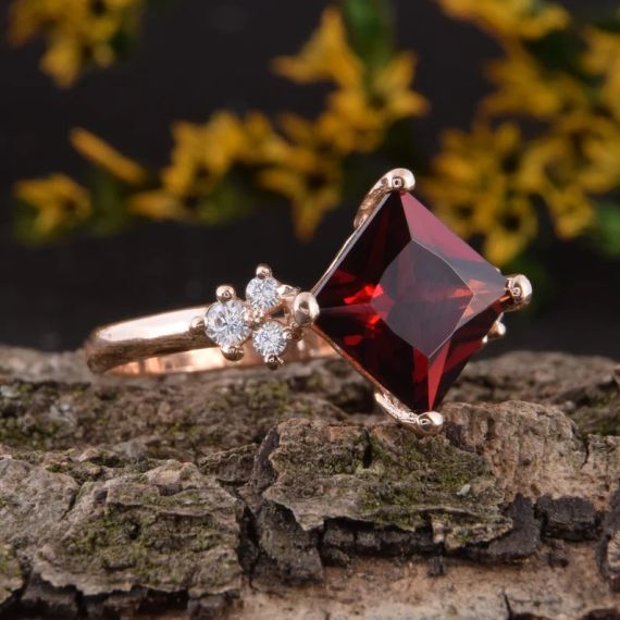 Кольцо из красного золота с гранатом 19 | Зображення 6