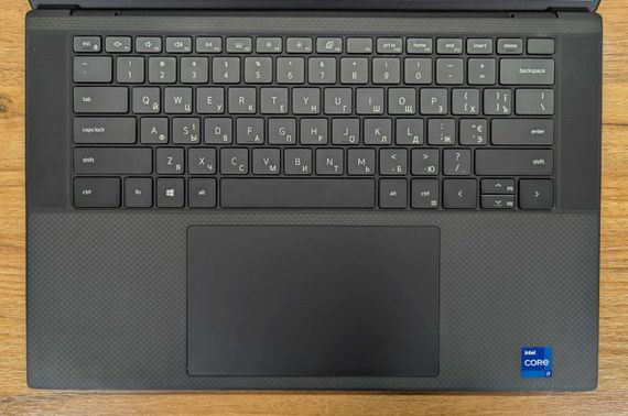 Мобільна робоча станція Б-клас Dell Precision 5560 / 15.6" (1920x1080) IPS / Core i7-11800H (8 (16) ядер по 2.3 - 4.6 GHz) / 32 GB DDR4 / 512 GB SSD / Quadro T1200, 4 GB GDDR6, 128-bit / WebCam / TouchID / Windows 11 б/в + Подарунок Бездротова миша | Зображення 2