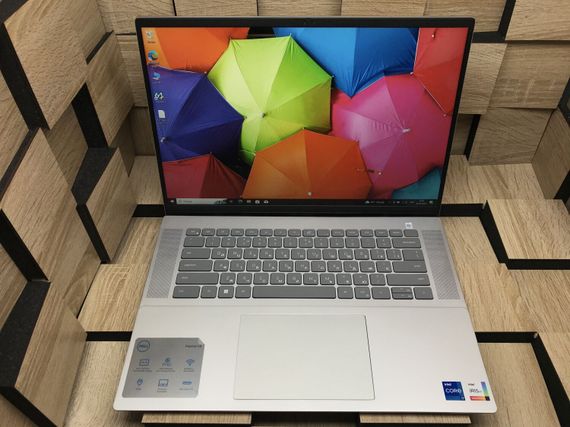Ноутбук Б-клас Dell Inspiron 16 5620 / 16" (1920x1200) IPS / Intel Core i7-1255U (10 (12) ядер по 1.7 - 4.7 GHz) / 8 GB DDR4 / 240 GB SSD M.2 / Intel Iris Xe Graphics / WebCam / Fingerprint / USB 3.2 / HDMI / Windows 10 б/в | Зображення 1