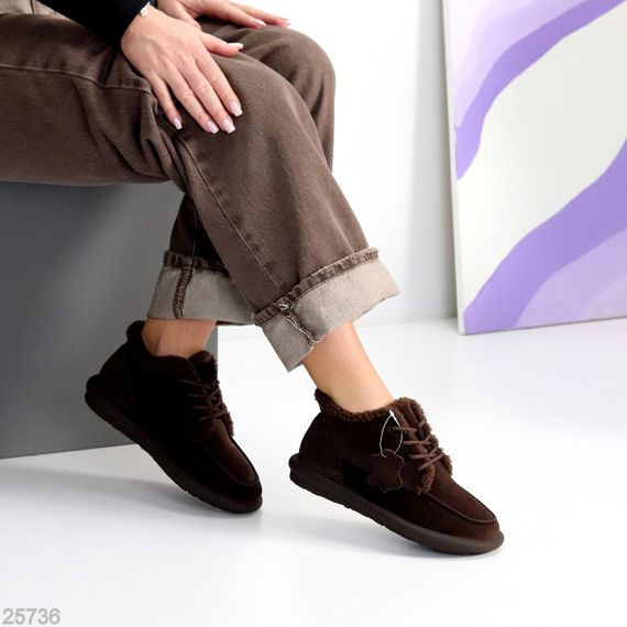 Стильні зимові низькі замшеві черевики колір Шоколад | Зображення 1