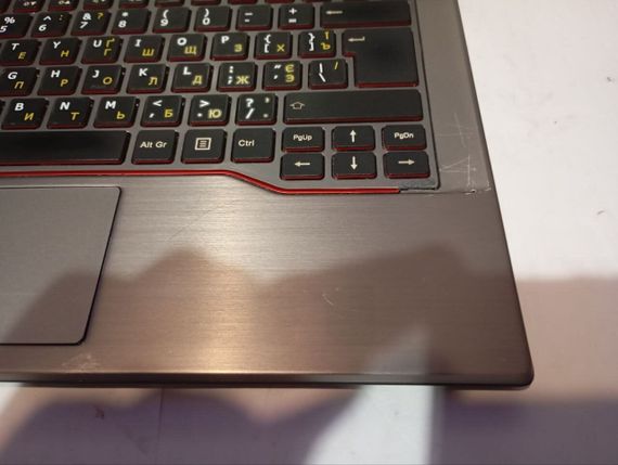 Ноутбук Б-клас Fujitsu LifeBook E744 / 14" (1600x900) TN / Intel Core i5-4310M (2 (4) ядра по 2.7 - 3.4 GHz) / 8 GB DDR3 / 128 GB SSD / Intel HD Graphics 4600 / WebCam б/в | Зображення 7
