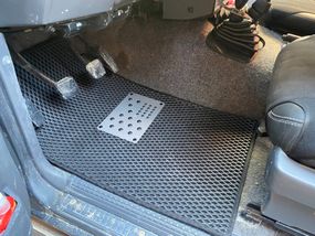 Коврики EVA (черные) Длинный, 5 штук (передние и задние) для Nissan Patrol Y60 1988-1997 гг