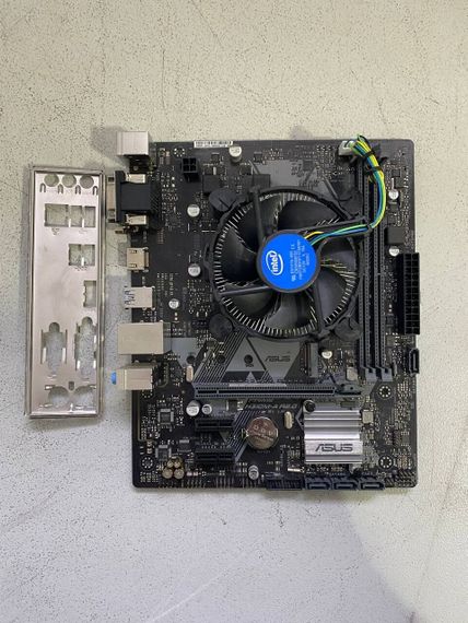 Комплект: материнська плата Asus Prime H310M-A R2.0 / Intel Core i3-8100 (4 ядра по 3.6 GHz) / Intel UHD Graphics 630 / Socket LGA1151 / Кулер BOX б/в | Зображення 1