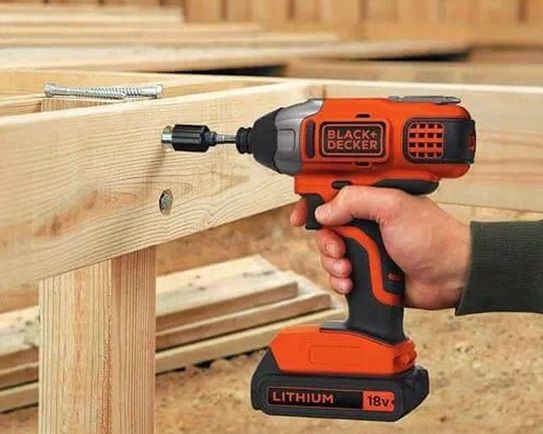 Акумуляторний дриль-шурупокрут Black&Decker без АКБ та ЗП BDCIM18N | Зображення 2