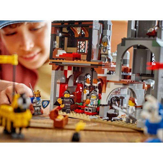 Конструктор LEGO Creator Середньовічний замок із лицарем на коні (31168) | Зображення 8
