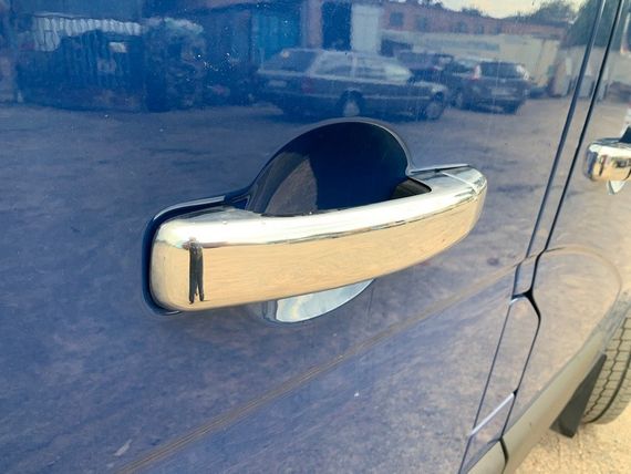 Накладки на ручки (4 шт) 2 отверстия, OmsaLine - Итальянская нержавейка для Nissan NV400 2010-2024 гг | Зображення 1