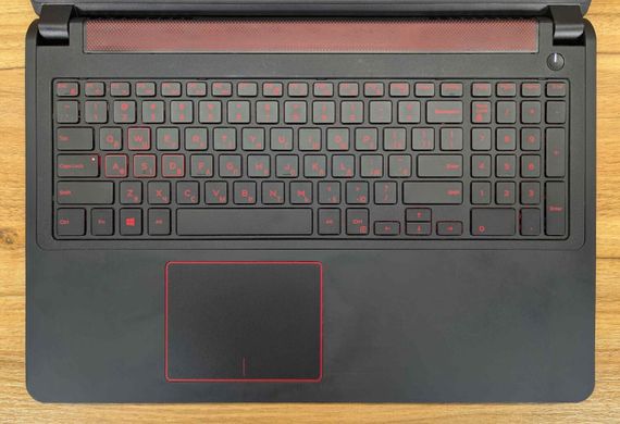 Ігровий ноутбук Б-клас Dell Inspiron 15-5577 / 15.6" (1920x1080) IPS / Intel Core i7-7700HQ (4 (8) ядра по 2.8 - 3.8 GHz) / 16 GB DDR4 / 128 GB SSD + 1000 GB HDD / nVidia GeForce GTX 1050, 4 GB GDDR5, 128-bit / WebCam / HDMI / Windows 10 б/в + Подарунок | Зображення 3