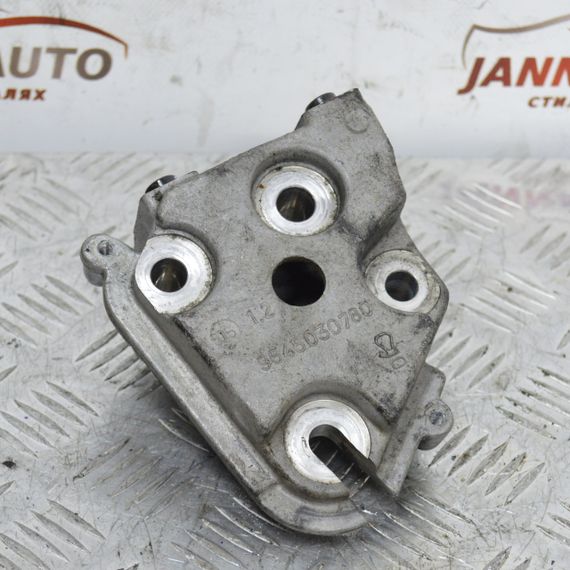 Кронштейн кріплення двигуна правий Fiat Scudo 2.0 HDI Лапа Опора мотору Фіат 9645030780