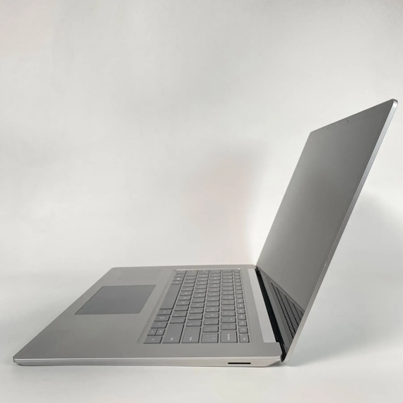 Ультрабук Б-клас Microsoft Surface Laptop 4 / 15" (2496x1664) IPS / Intel Core i7-1185G7 (4 (8) ядра по 3.0 - 4.8 GHz) / 16 GB DDR4 / 256 GB SSD / Intel Iris Xe Graphics / WebCam / USB Type-C б/в + Подарунок Бездротова миша / USB | Зображення 4