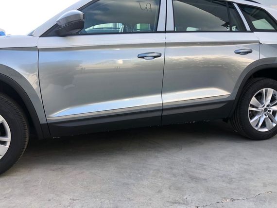 Молдинг дверной Carmos широкий (нерж) для Skoda Kodiaq | Зображення 2