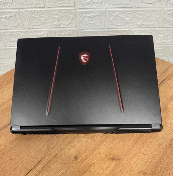 Ноутбук MSI GE75 Raider 10SE 144Hz i7 10750H 16GB SSD 512GB RTX 2060  Б/В | Зображення 3