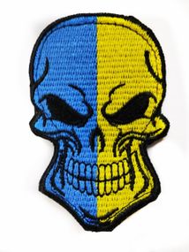 Шеврони  "Череп" з вишивкою жов.-блакит.