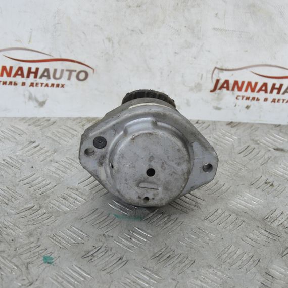 Подушка двигуна ліва BMW E60 E61 E63 E64 2001-2010 Подушка опора мотора БМВ е60 е61 6761089