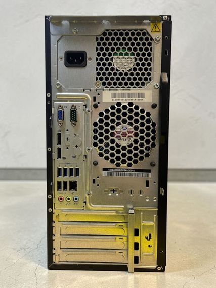 Комп'ютер Lenovo ThinkServer TS140 Tower / Intel Xeon E3-1226 v3 (4 ядра по 3.3 - 3.7 GHz) / 32 GB DDR3 / 500 GB HDD / Intel HD Graphics P4600 б/в | Зображення 4