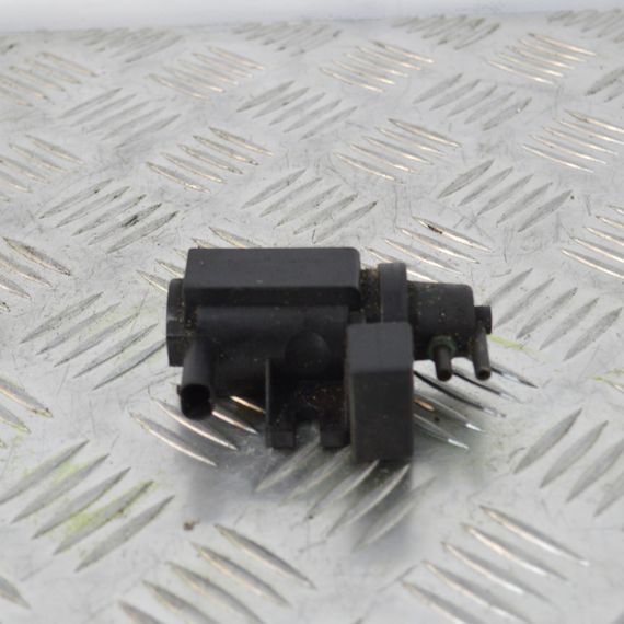 Клапан тиску 2.0 / 3.0 BMW E60 E61 E81 E82 E90 E91 2004-2013 Вакуумний клапан БМВ е60 е61 е81 е90 е91 7805391 | Зображення 2