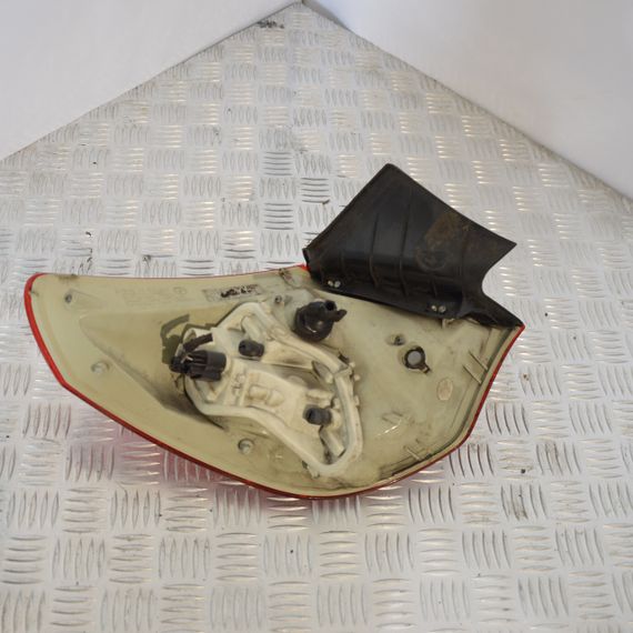 Ліхтар задній правий Opel Astra J 2009-2015 хетчбек Фара стоп задня права Опель Астра | Зображення 2