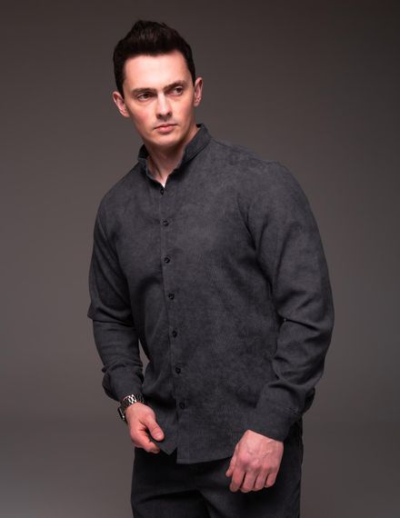 Мужская вельветовая рубашка с воротником стойка и длинным рукавом на пуговицах цвет темно-серый, размер L  RA2334