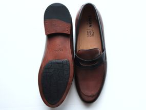 Зручні коричневі туфлі лофери Ikos 40 розмір