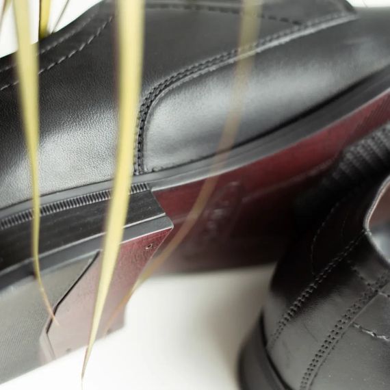 Купуй стильну класику! Шкіряні туфлі – зручно на 100% 40 розмір | Зображення 2