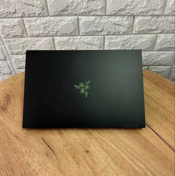 Ноутбук Razer Blade 15 FHD IPS 144Hz i7 9750H 16Gb SSD 128Gb+HDD1Tb RTX 2060 Б/В | Зображення 1
