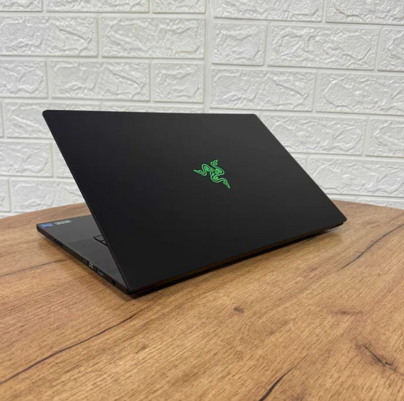 Ноутбук Razer Blade 15 RZ09-0421 2K IPS 240Hz i7 12800H 16Gb SSD 1Tb RTX 3060 Б/В | Зображення 6