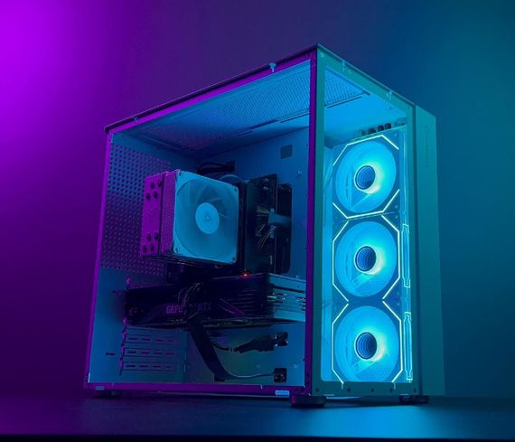 Ігровий ПК GameMax Infinity Tower / AMD Ryzen 7 5700X (8 (16) ядер по 3.4 - 4.6 GHz) / 32 GB DDR4 / 500 GB SSD + 1000 GB HDD / nVidia GeForce RTX 2060 Super, 8 GB GDDR6, 256-bit б/в | Зображення 2