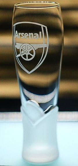 Пивной бокал крафтовый 440 мл ФК Арсенал Arsenal с гравировкой подарок для фаната футбольная кружка | Зображення 2