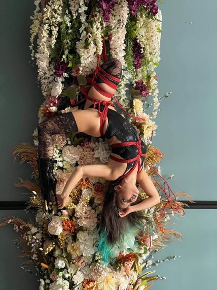 Веревка для бондажа или шибари Chisa Behave Luxury Fetish, красный, 10 м sexstyle | Зображення 3